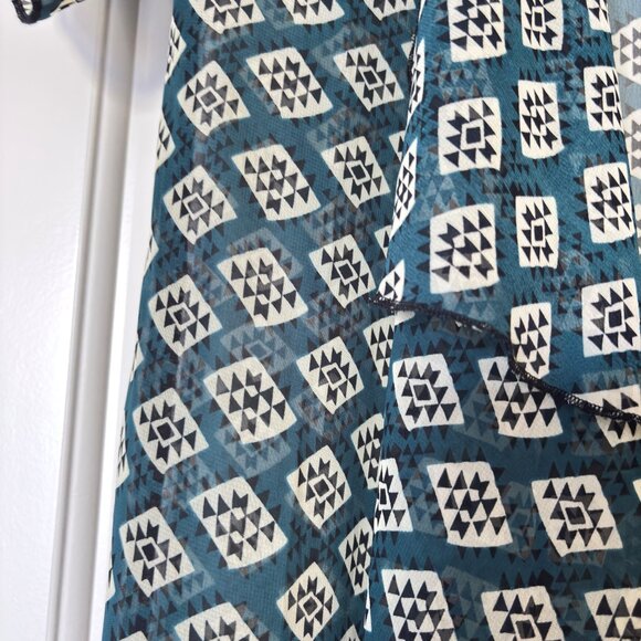 Kimono - Picture 2 of 2